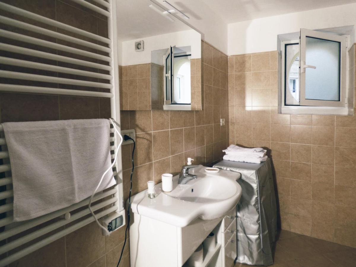 Casa Maura - 2 Passi Nella Storia Apartment Genoa Ngoại thất bức ảnh